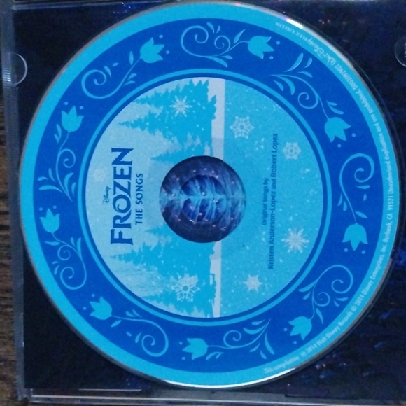 Olaf's Frozen Adventure and Frozen soundtrack album - Picture 3 of 4